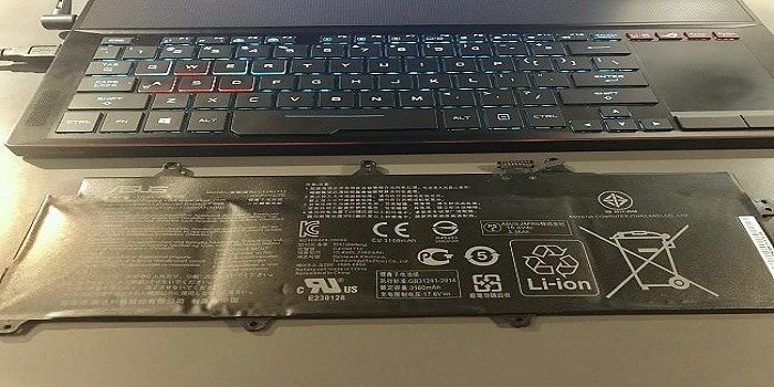 ASUS ROG Zephyrus S Ultra Slim Gaming Laptop battery