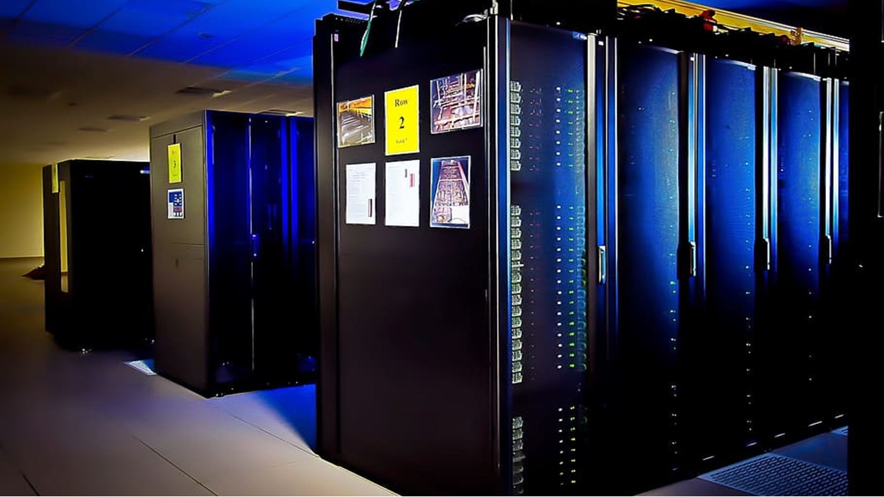 What is Mainframe Computer